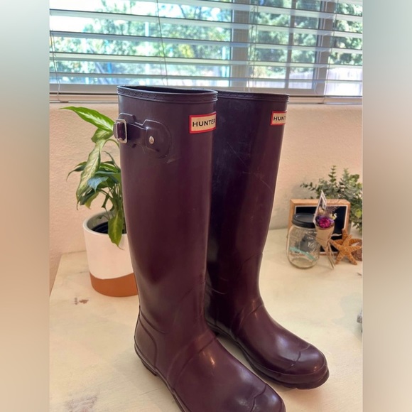 Hunter Boots - Picture 2 of 3